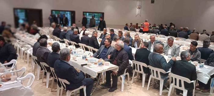 Kozan’da Muhtarlar İftar Sofrasında Birliktelik Mesajı Verdi