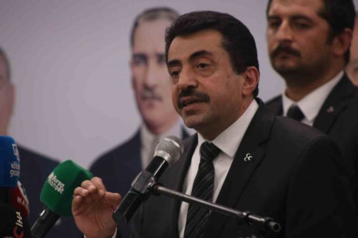 “türk Milleti Zillete Geçit Vermeyecek”