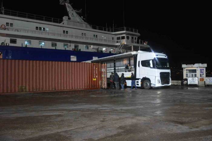 Rusya’dan Deprem Bölgesine 184 Tonluk Gıda Yardımı