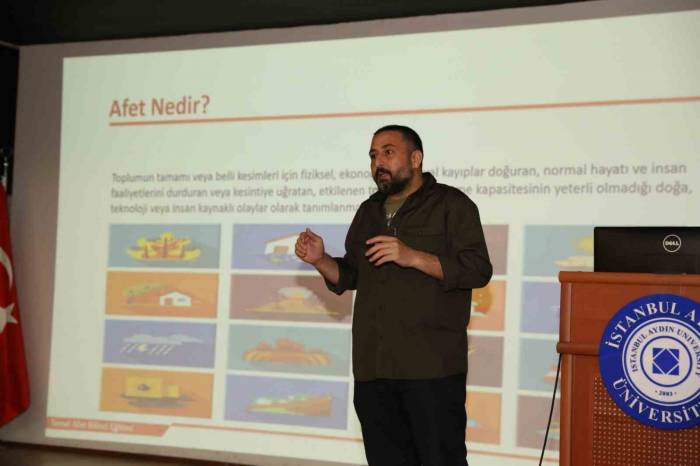 Lise Öğrencilerine Afet Farkındalık Eğitimi Verildi