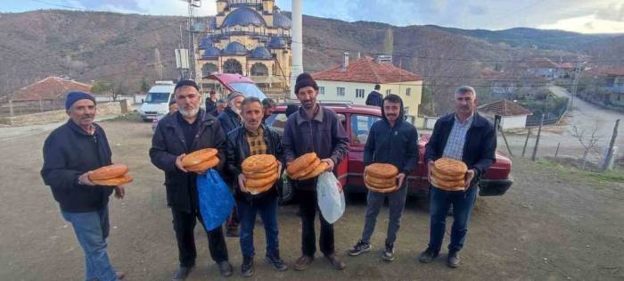 Bu Gelenek Sayesinde Pide Girmeyen Ev Kalmıyor