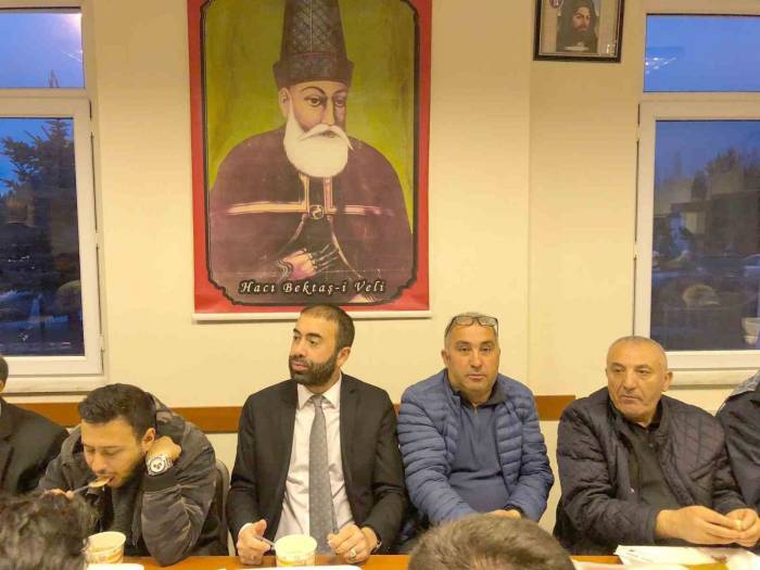 Cemevinde İftar Sofrası Kuruldu