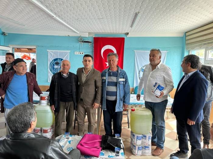 Aliağalı Balıkçıklara Boya Desteği