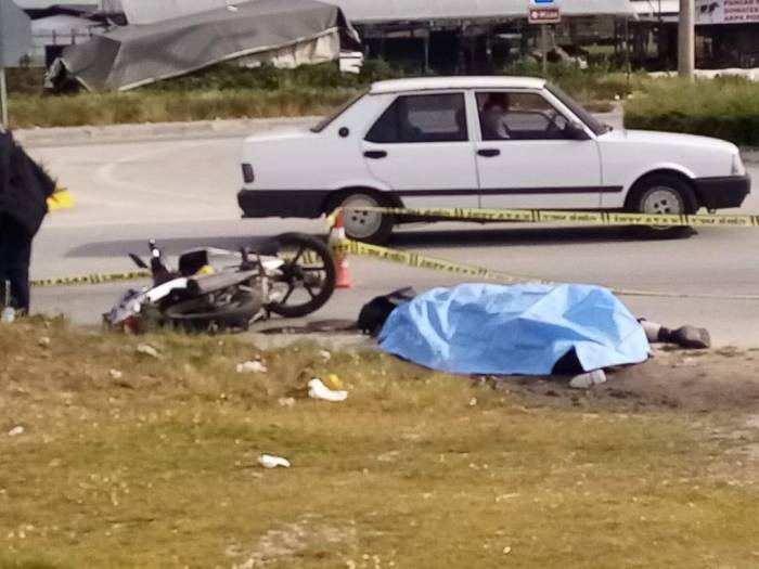 İzmir’de Trafik Kazalarında 3’ü Motosiklet Sürücüsü 4 Kişi Hayatını Kaybetti