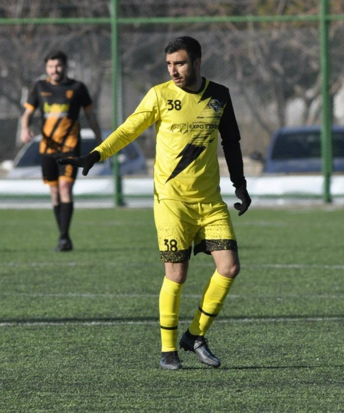 Seyfettin Yesügey, Futbolculuk Kariyerini Noktaladı