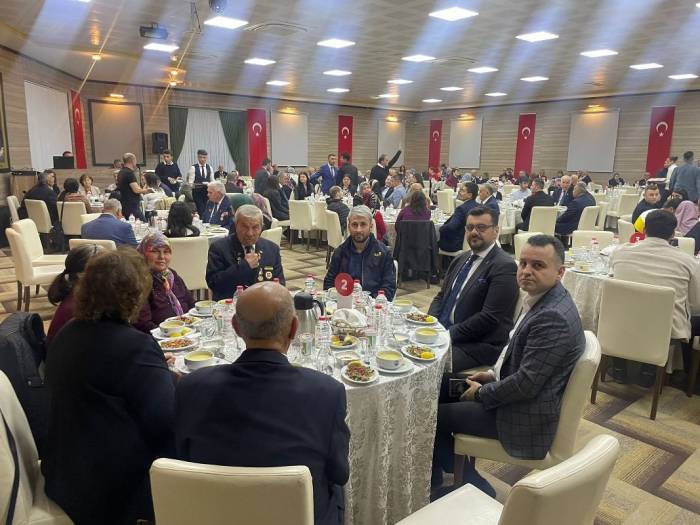 Manisa’da Şehit Aileleri, Gaziler Ve Aileleri Onuruna İftar
