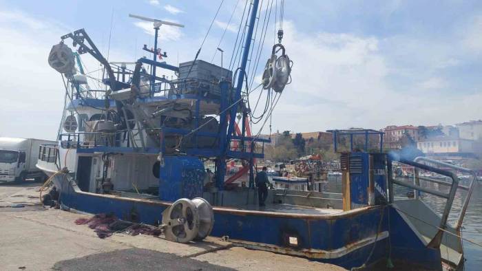 Denizlerde Av Yasağı Başladı