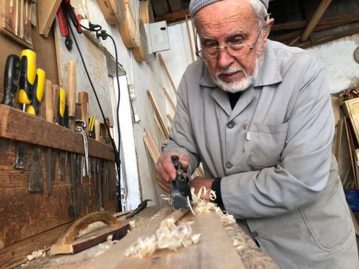 Beypazarı’nın Emektar Marangozu 70 Yıldır Mesleğini İcra Ediyor