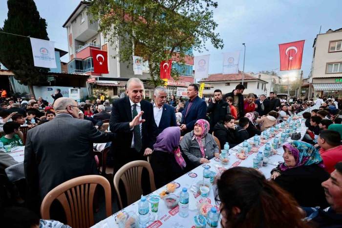 Denizli Büyükşehrin Gönül Sofrası Sevindik’te Kuruldu