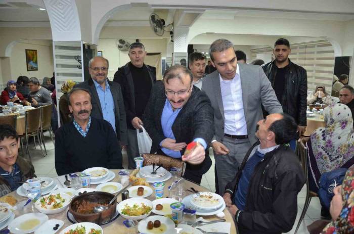 Emet Belediyesinden Engellilere İftar Yemeği