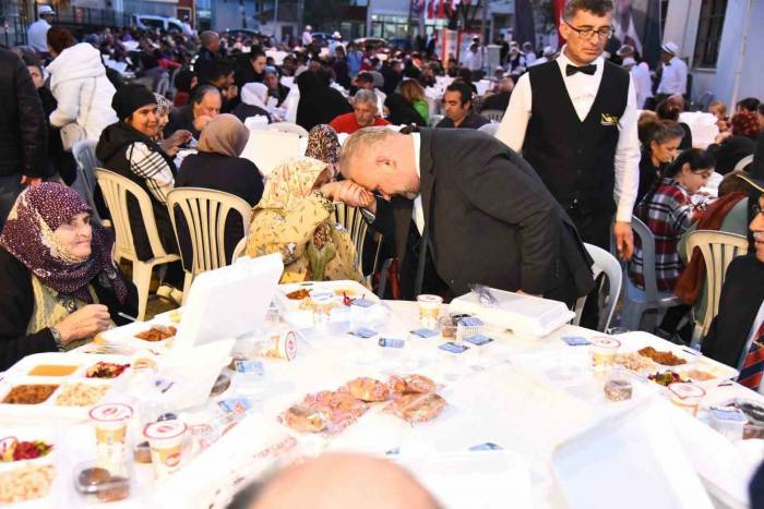 Pehlivan’dan Koyundere’ye Pazaryeri, Taziye Evi Ve Yol Müjdesi