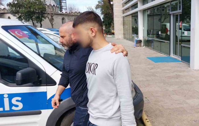 Silahı Kurcalarken Arkadaşını Kafasından Vuran Genç Tutuklandı