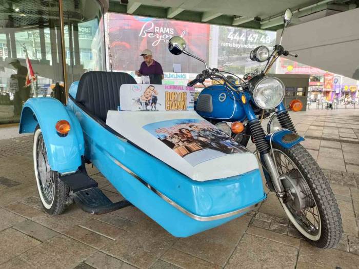 Yeşilçam Hatırası Motosiklet Depremzedeler İçin Satışa Çıkarıldı