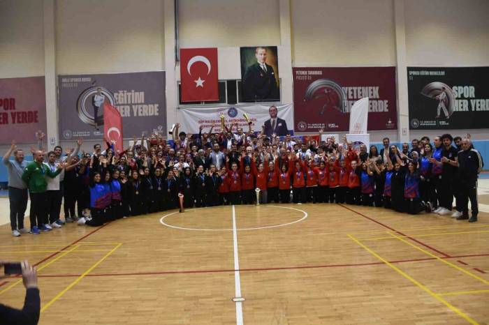 Türkiye İşitme Engelliler Voleybol Türkiye Şampiyonası Final Maçları İle Sona Erdi