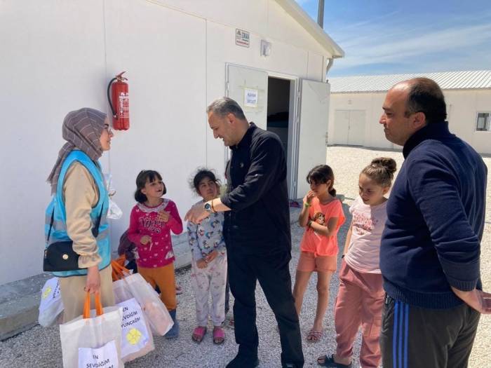 Afyonkarahisar’da Miniklerden Anlamlı Bağış