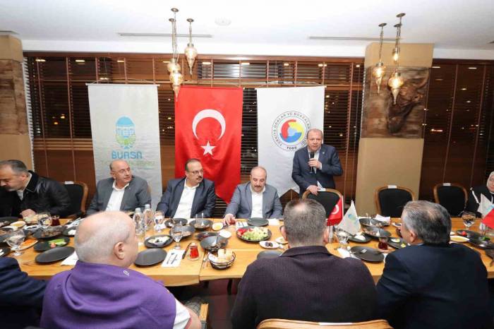 Bakan Varank, Bursa Ticaret Borsası’nın Sahurunu Katıldı