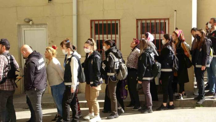 "kökünü Kurutma Operasyonu"nda 34 Şüpheliden 32’si Tutuklandı