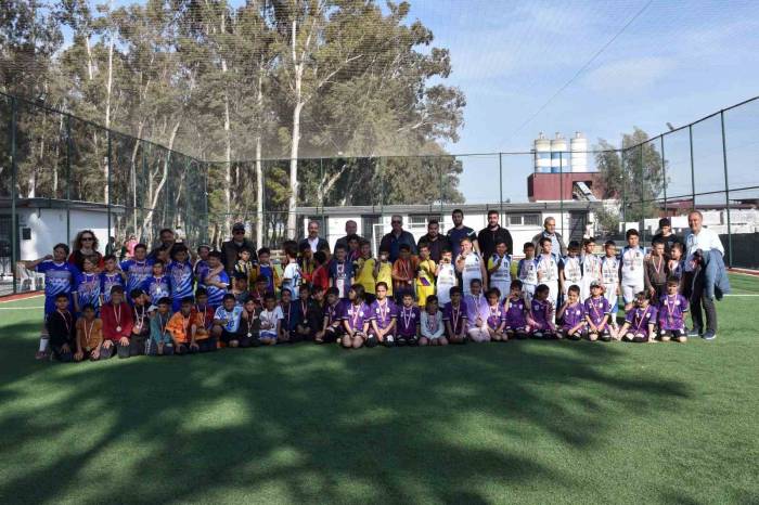 Germencik’te ’23 Nisan Futbol Turnuvası’nda Kupalar Sahiplerini Buldu