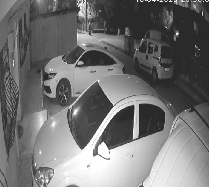 Sipariş Verip Bekledikleri Motosikletli Kuryeyi Pompalı Tüfekle Vurdular