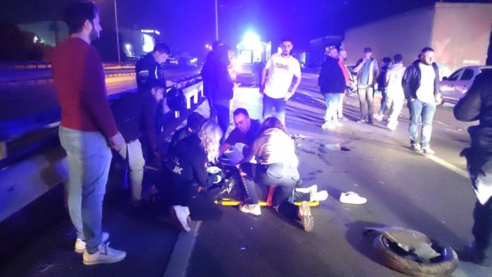 Zincirleme Kaza Sonrası Ortalık Savaş Alanına Döndü: 2 Yaralı