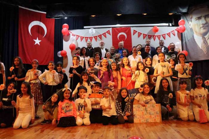 Nazilli’de Minikler Büyüklere Taş Çıkarttı