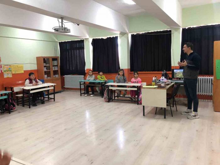 İlkokul Öğrencilerine Ormanların Faydası Anlatıldı