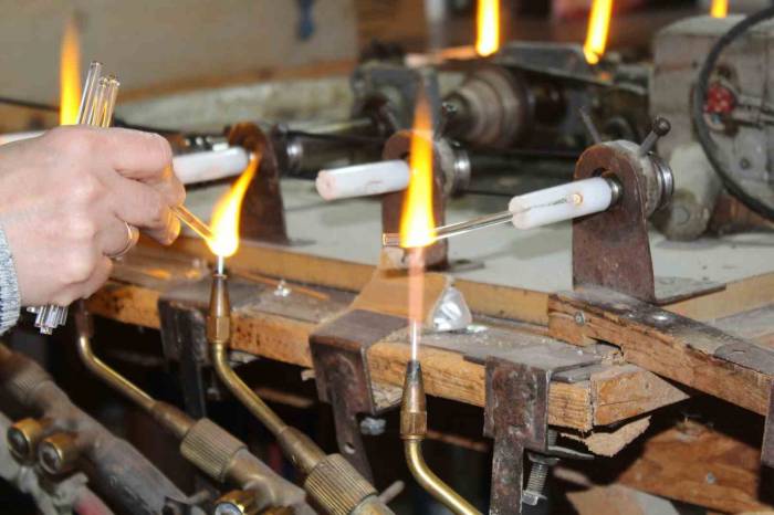 Günde 14 Adetle Başladı, Şimdi Ailesiyle Binlercesini Üretiyor