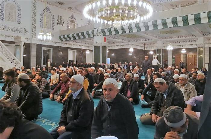 Denizli’de 3 Bin Kişi Kadir Gecesini Birlikte İdrak Etti
