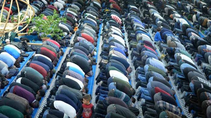 Erzincan’da Kadir Gecesi Dualarla İdrak Edildi