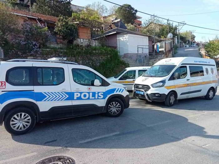 İşe Kalkmadığı İçin Öz Oğlunu Öldürdü