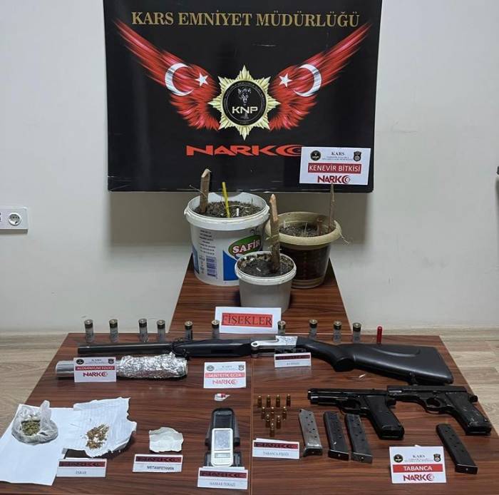 Kars’ta Uyuşturucu Tacirlerine Şafak Şoku