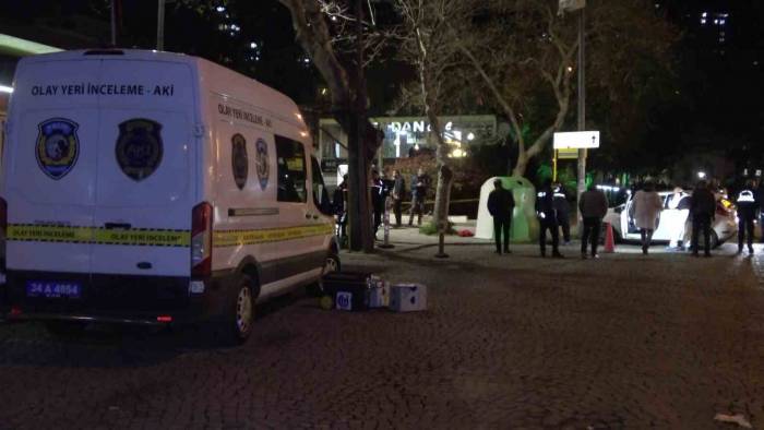 Kartal’da Otomobile Silahlı Saldırı: 2 Ölü, 2 Yaralı