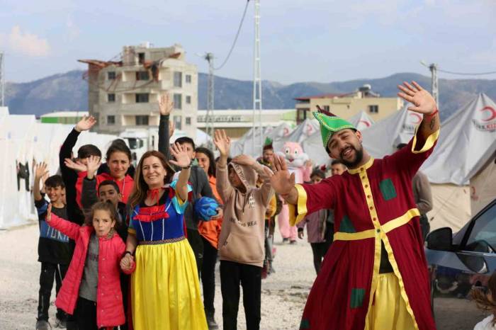 23 Nisan Heyecanı Defneli Çocuklarla Yaşanacak