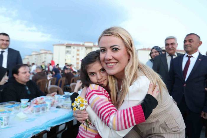 Merkezefendi’nin Son İftar Sofrası Kuruldu