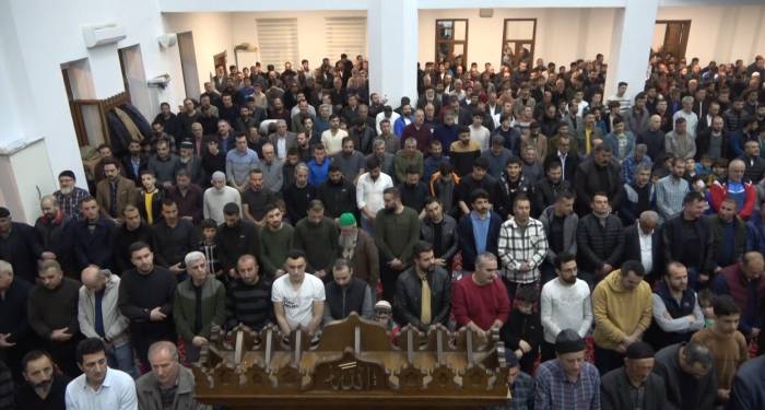Muş’ta Kadir Gecesi Dualarla İdrak Edildi
