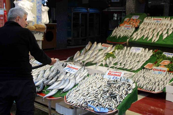 Ramazan’da Balıkçıların Da Yüzü Güldü