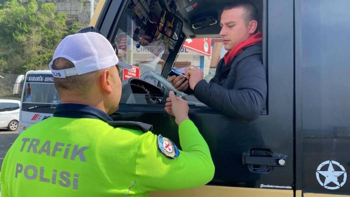 Trafik Ekipleri Bayram Öncesi Denetimleri Artırdı