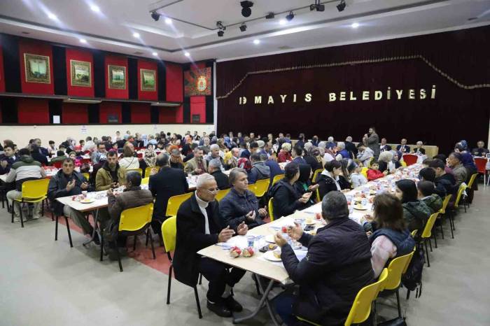 19 Mayıs’ta Depremzede Aileler İftarda Buluştu