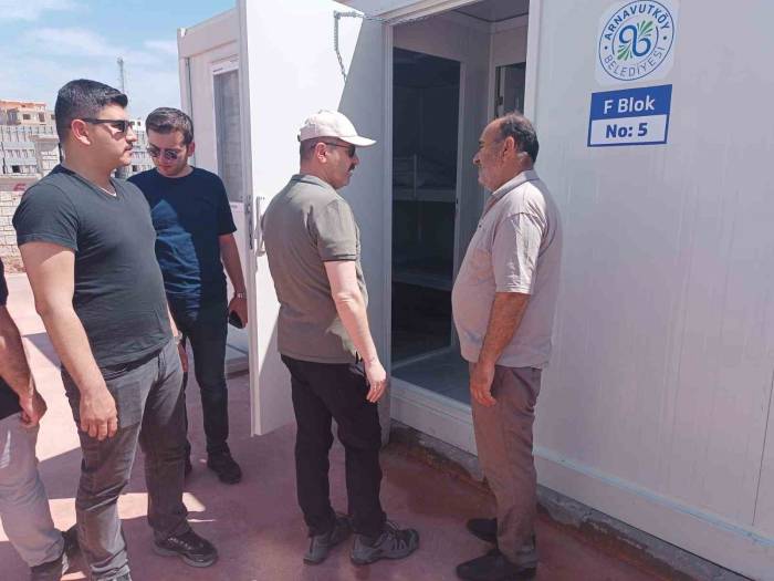 Vali Ergün, Konteyner Kentte İkamet Eden Vatandaşları Ziyaret Etti