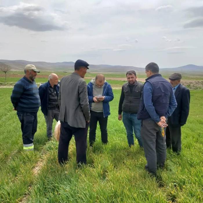 Ekinlerde Görülen Hastalıklara Karşı Bilgilendirme Toplantısı Yapıldı