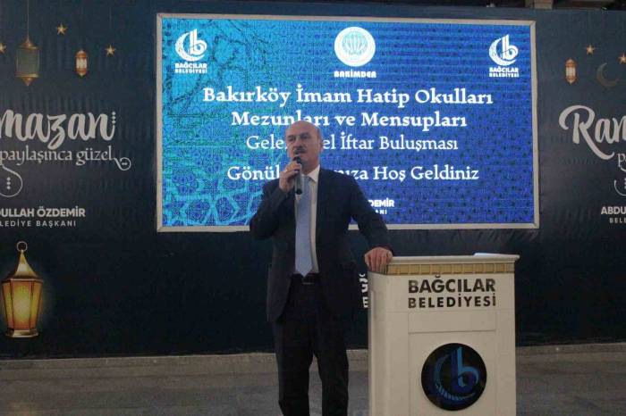 Ak Parti Milletvekili Adayı Erdoğmuş, İmam Hatiplilerle Bir Araya Geldi