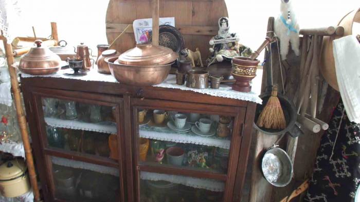 Balıkesir’de Antika Merakı Evi Müzeye Çevirdi