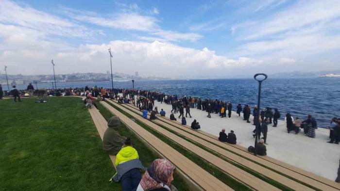 Tcg Anadolu’ya Vatandaşların Yoğun İlgisi Sürüyor