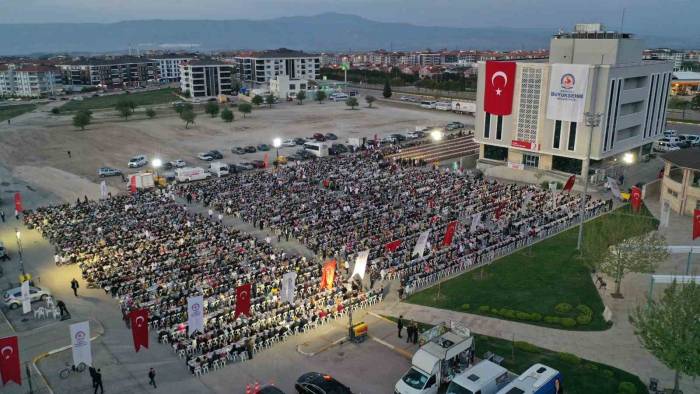Denizli Büyükşehir’den 7 Bin Kişilik İftar Sofrası