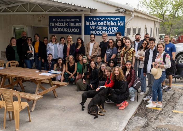 Kuşadası Belediyesi Temizlik İşleri Müdürlüğü Erasmus Öğrencilerini Ağırladı