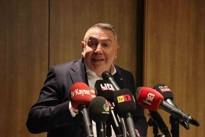 Ertekin: "iktidar Değişikliği Olursa Gidecek Bir Kişi Var, O Da Alpaslan Baki Ertekin"