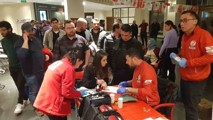Safranbolu’da Yüzlerce Kişi Kan Bağışında Bulundu