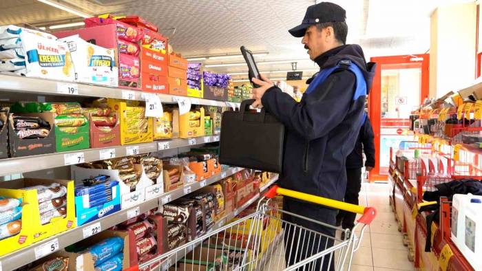 Melikgazi Zabıtası’ndan Bayram Öncesi Pazar Yeri Ve Market Denetimi
