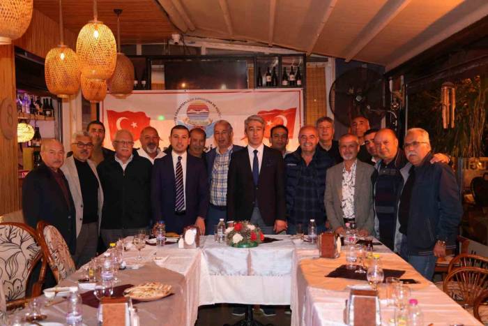 Başkan Oktay Anteplilerin İftarına Konuk Oldu
