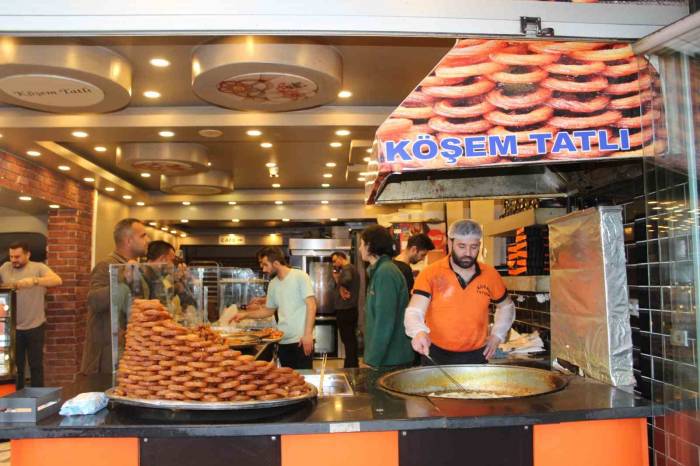 Iğdır’da Tatlıcılarda Bayram Yoğunluğu